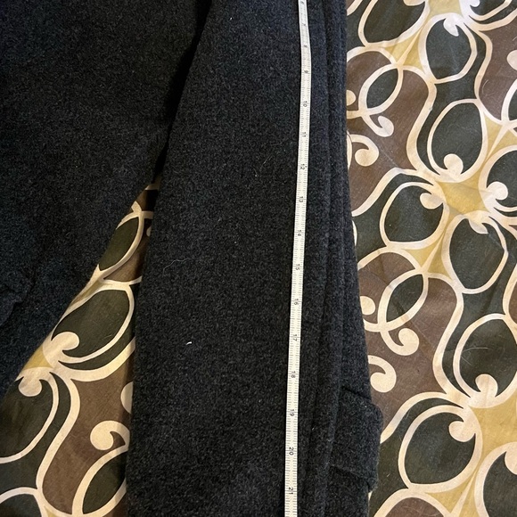 Elegant Black Double-Breasted Pea Coat for Men - Picture 8 of 8